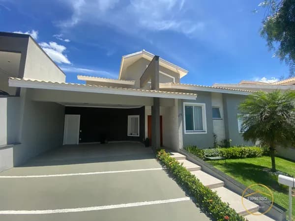 Casa de Condomínio em Votorantim - Vossoroca