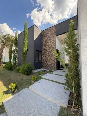 Casa em Araçoiaba da Serra - Centro