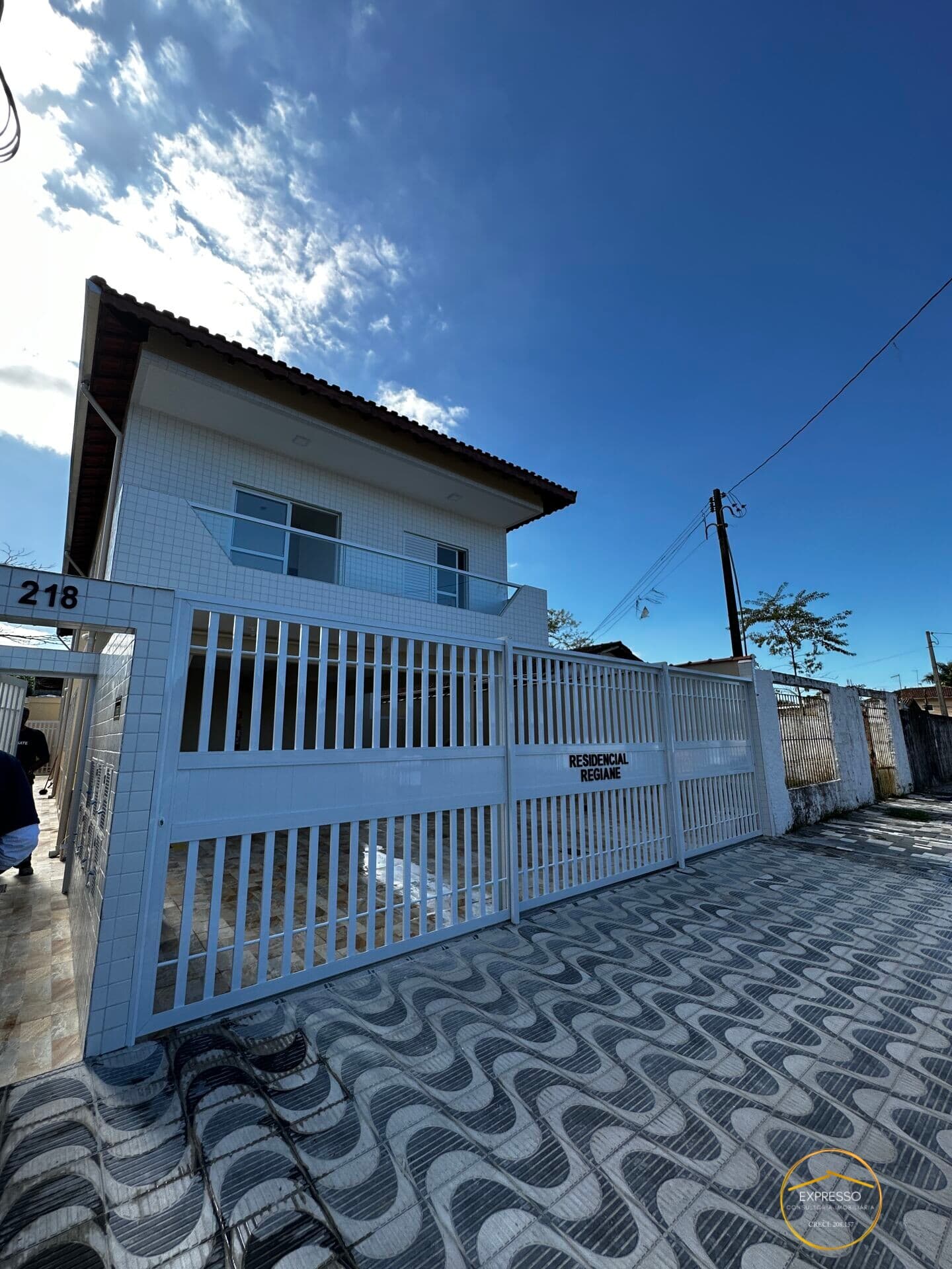 Casa de Condomínio em Praia Grande - Cidade da Criança