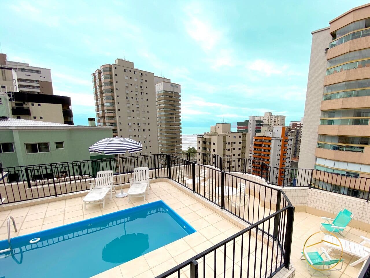 🏝️ **Cobertura Espetacular com 3 Dormitórios, Piscina e Churrasqueira: Luxo e Conforto em Cada Detalhe**