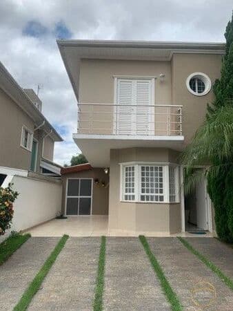 Casa de Condomínio em Sorocaba - Jardim Guadalajara