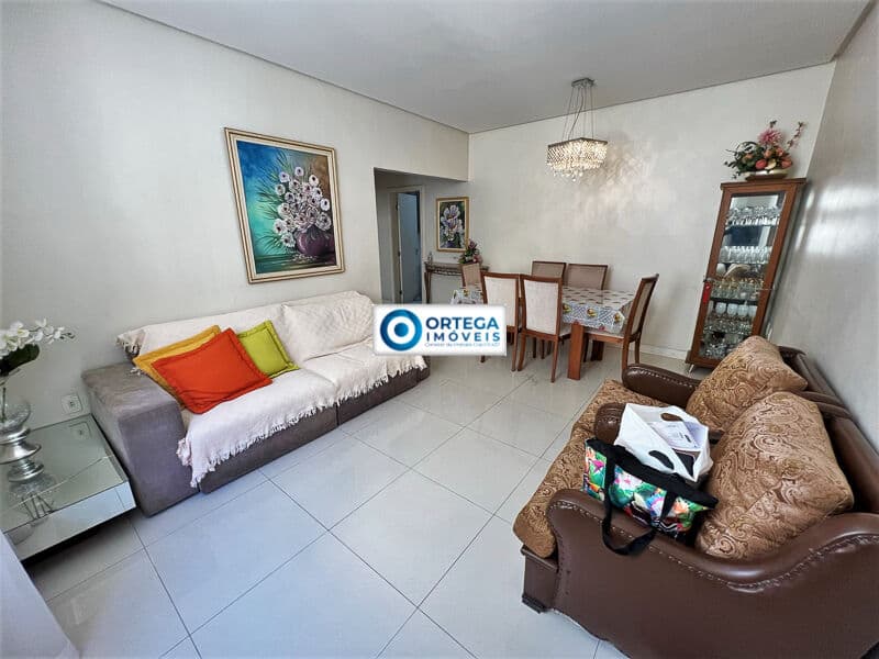 Apartamento com 2/4, temporada, ar, varanda, próximo ao Farol da Barra, Salvador-BA