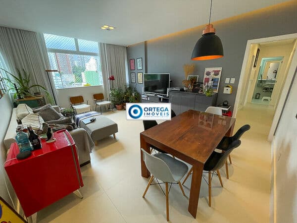 Apartamento 2/4, suíte, escritório, reformado, garagem, Barra, Salvador-BA