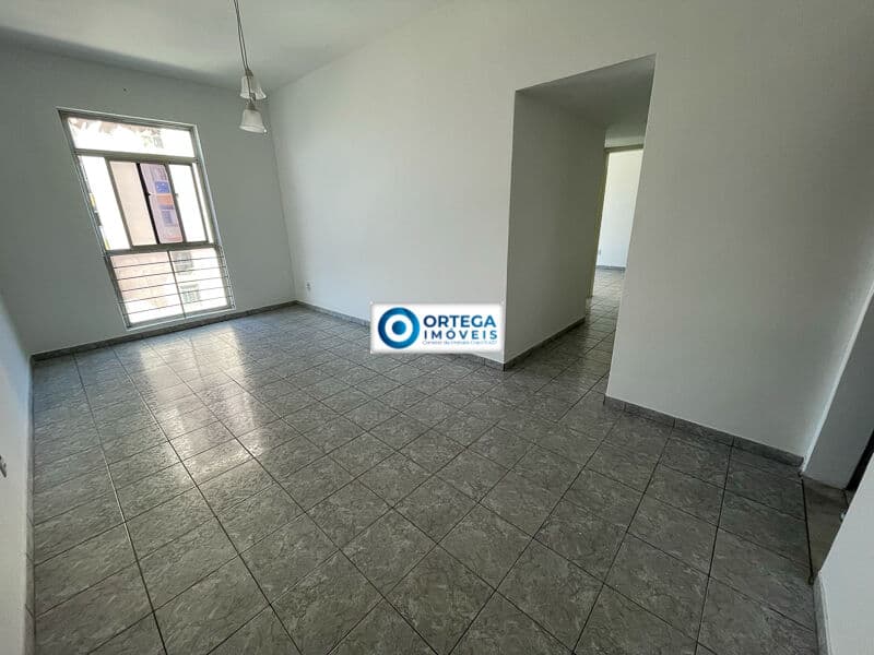 Apartamento 2/4, nascente, área serviço, garagem, elevador, Orixás Center
