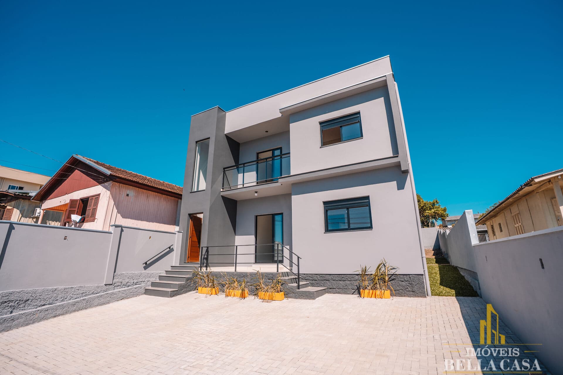 Apartamento (Térreo) 2 Suítes com Pátio e Churrasqueira