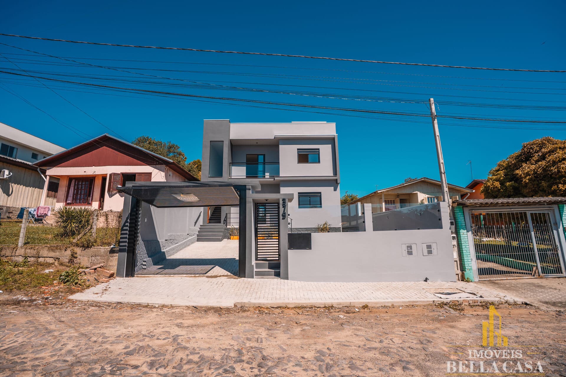 Apartamento com 2 Suítes e Sacada com Churrasqueira