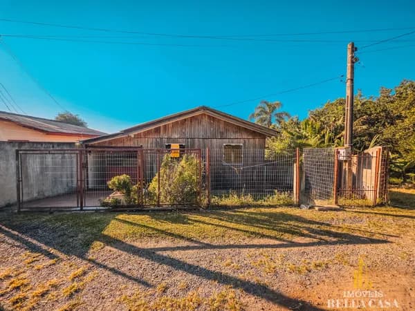 Casa 4 Dormitórios com Piscina