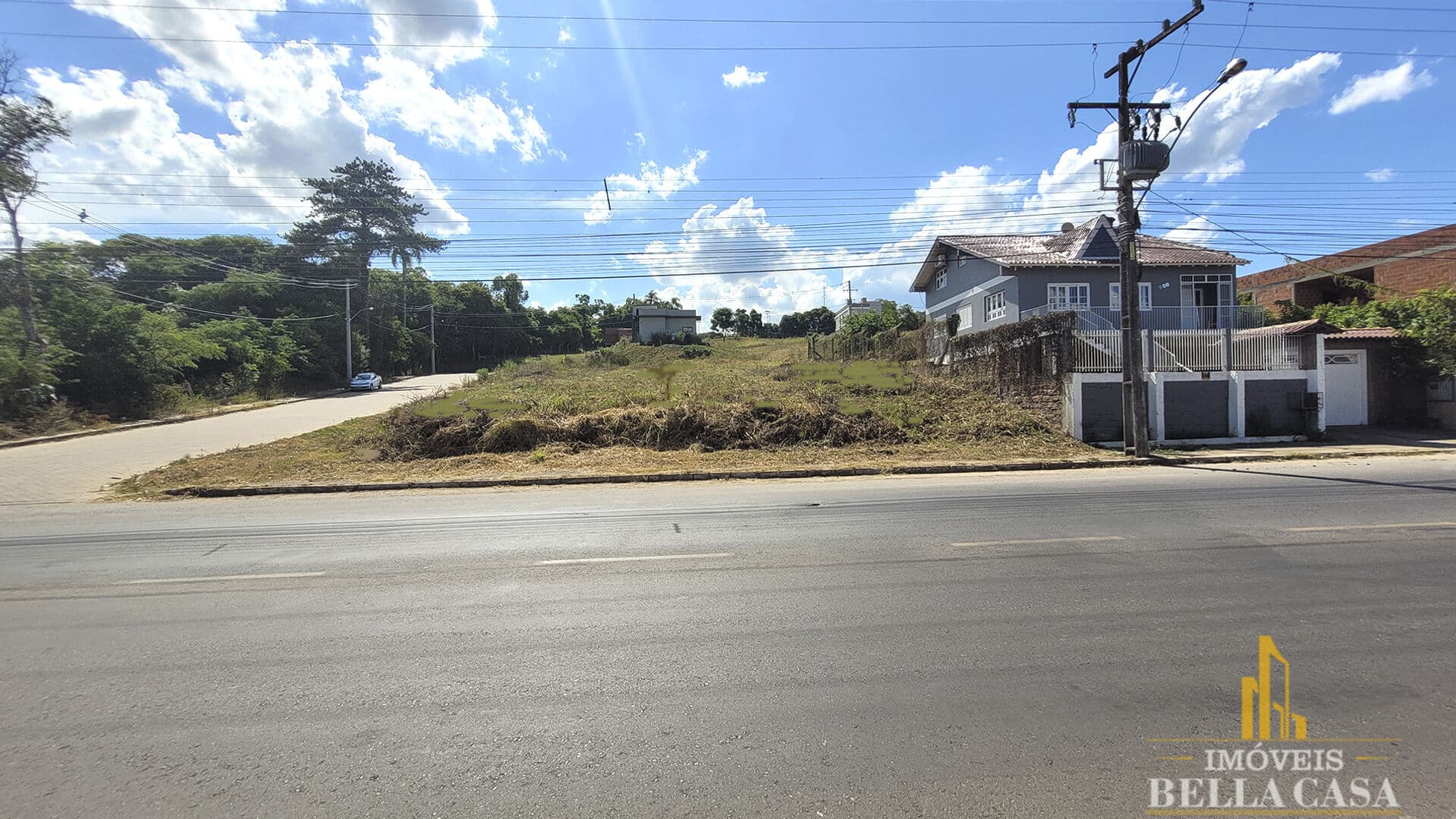 Lote/Terreno em Montenegro - São Paulo