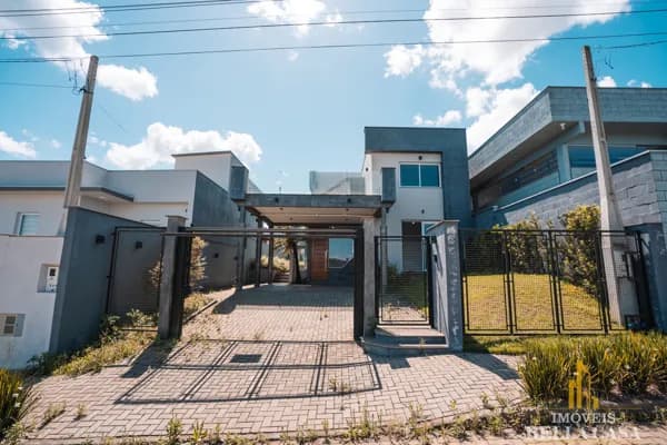 Casa Alto Padrão no Loteamento Plátanos