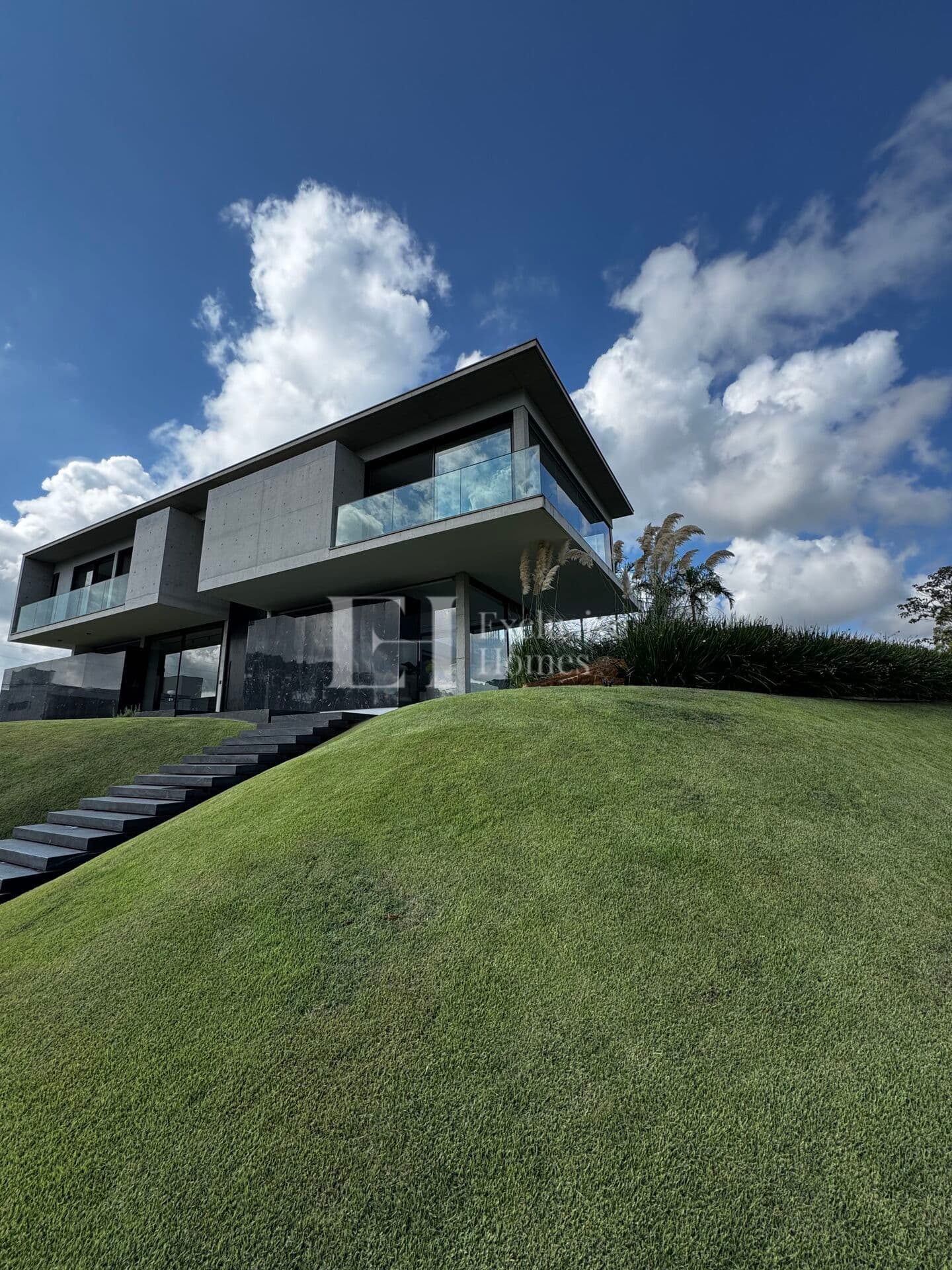 Casa Alto Padrão em Condomínio Fechado