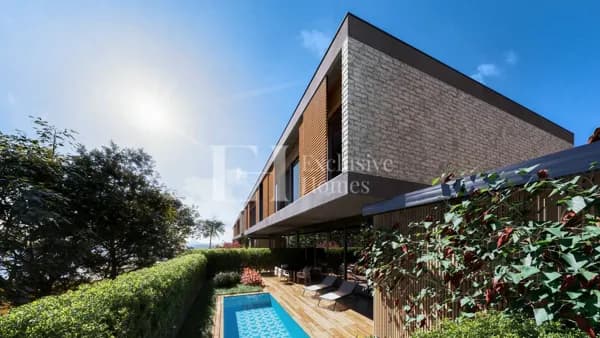 Casa Pátio Estaleiro praia Balneário Camboriú