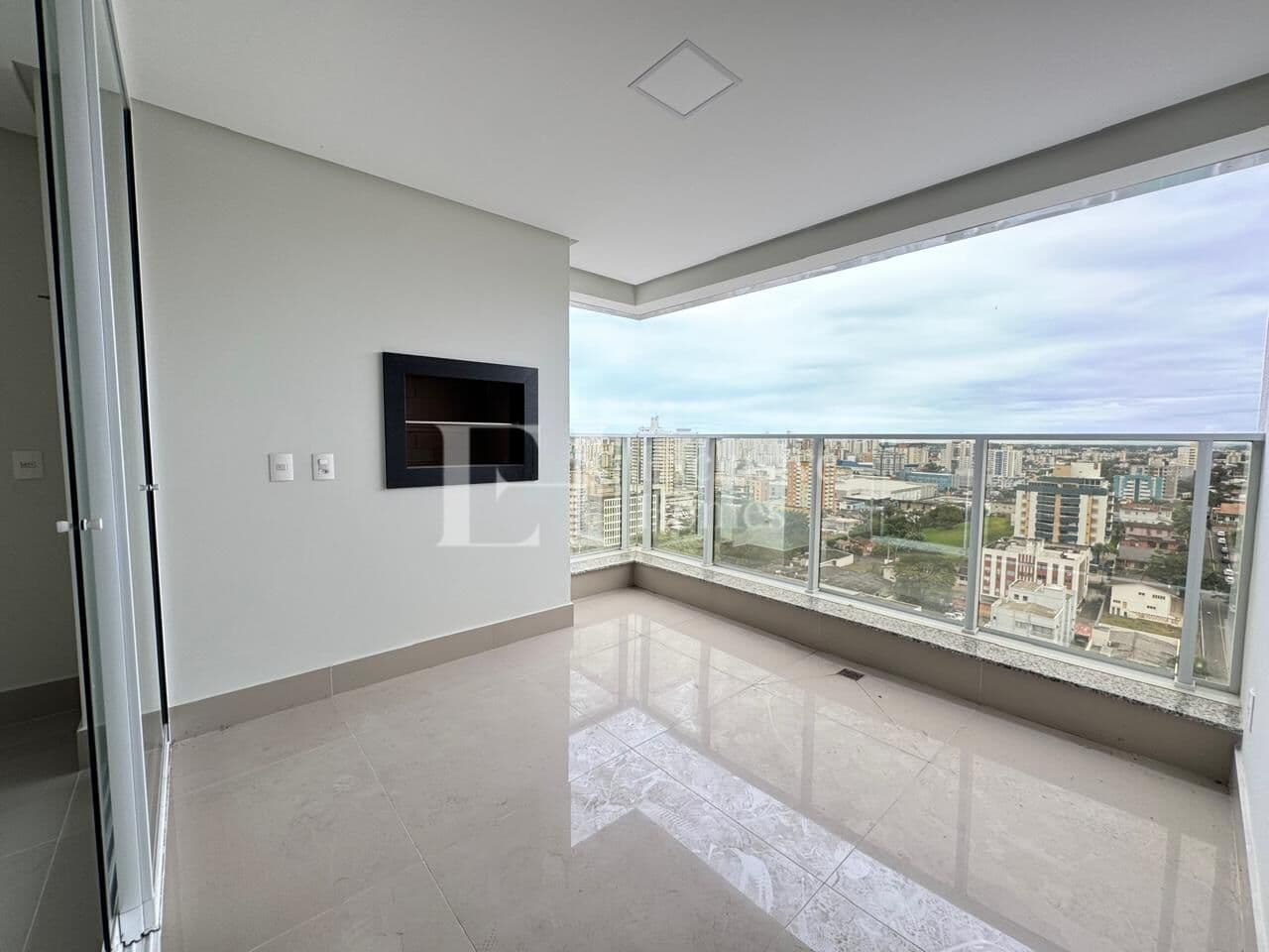 Apartamento Padrão Residencial Trezzano