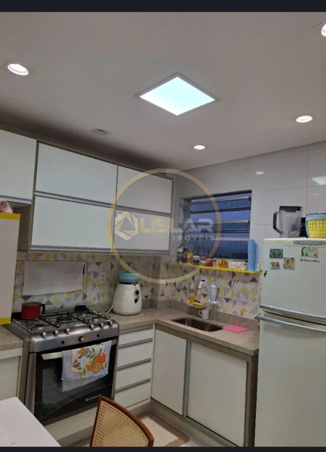 Apartamento de 2 dormitórios no Parque São Vicente, reformado