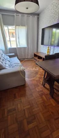 Apartamento de 2 dorms com elevador prox a praia no José Menino