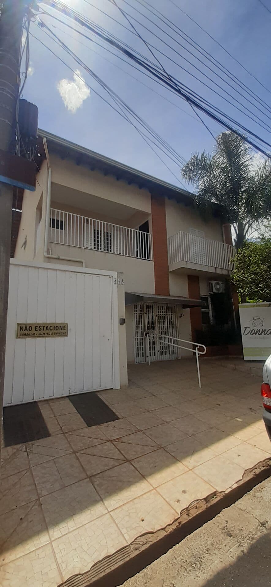 Casa Sobrado com sala comercial