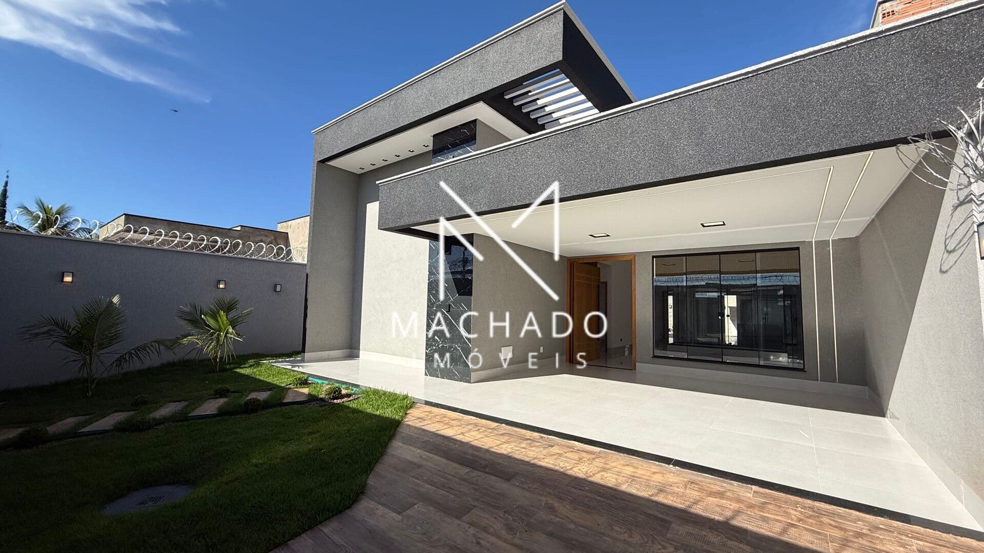 Casa a venda: Jardim Balneário Meia Ponte - Goiânia