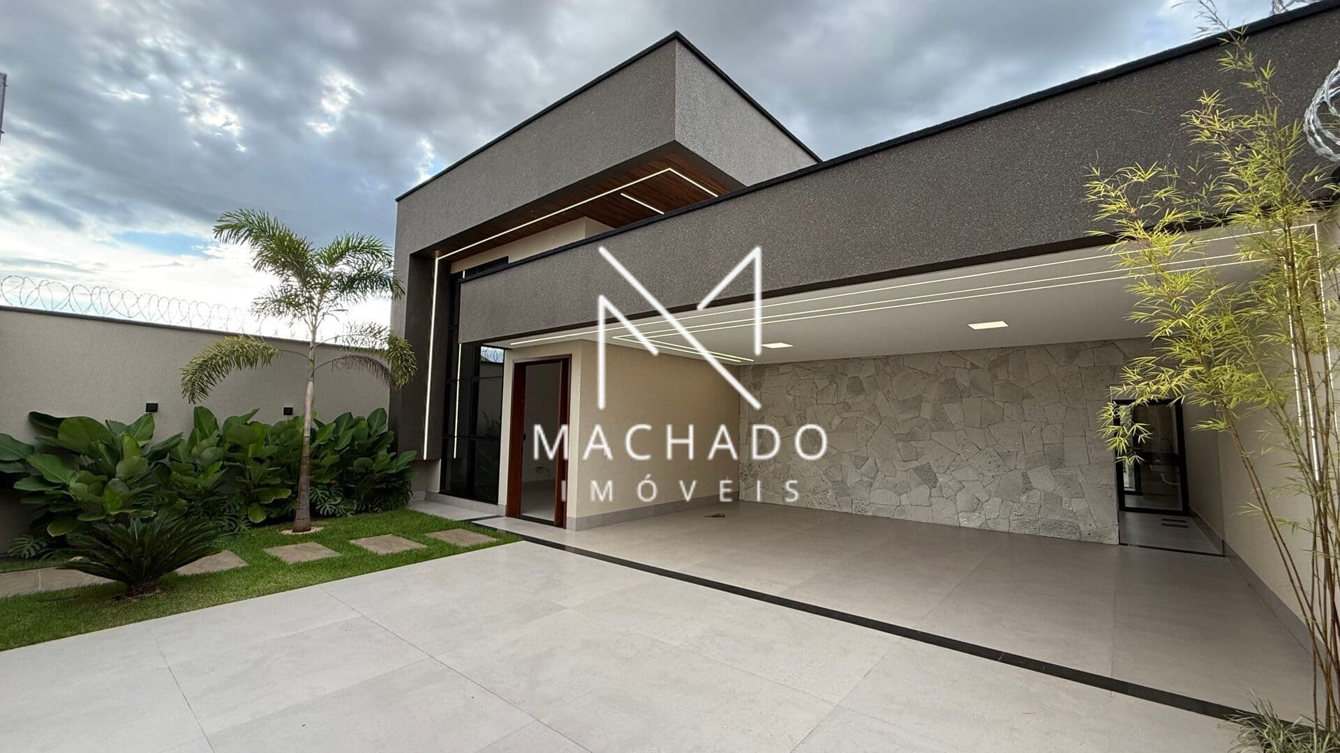 Casa a venda: Residencial Humaitá - 3 suítes Plenas.