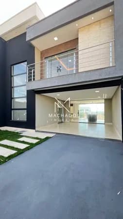 Sobrado Triplex a venda no Gentil Meireles.