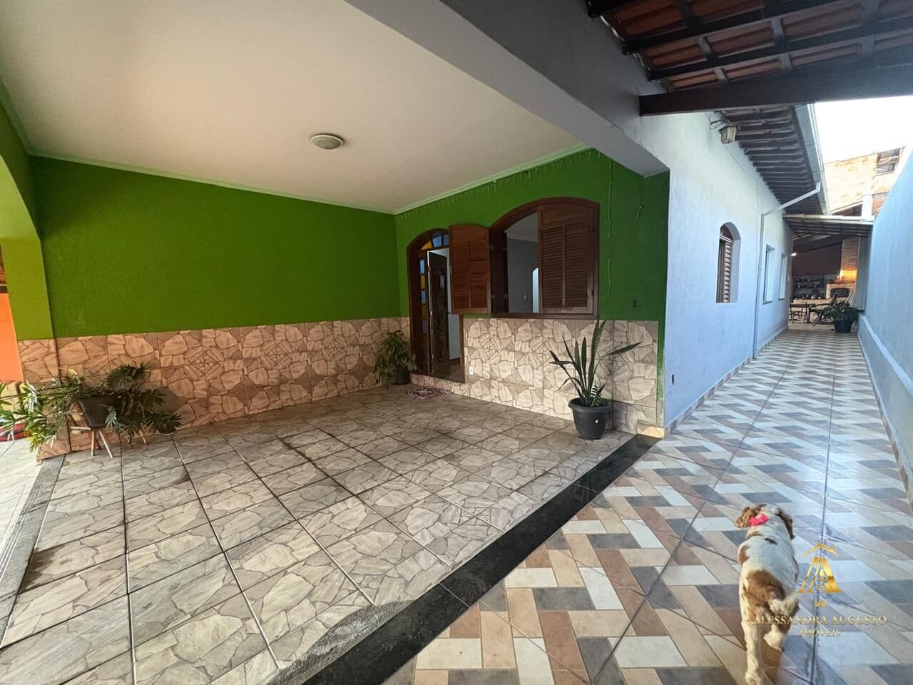 Casa de Alto Padrão em São Benedito, Santa Luzia