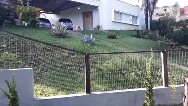 Casa Padrão para Venda em Vale do Tamanduá Santa Luzia-MG
