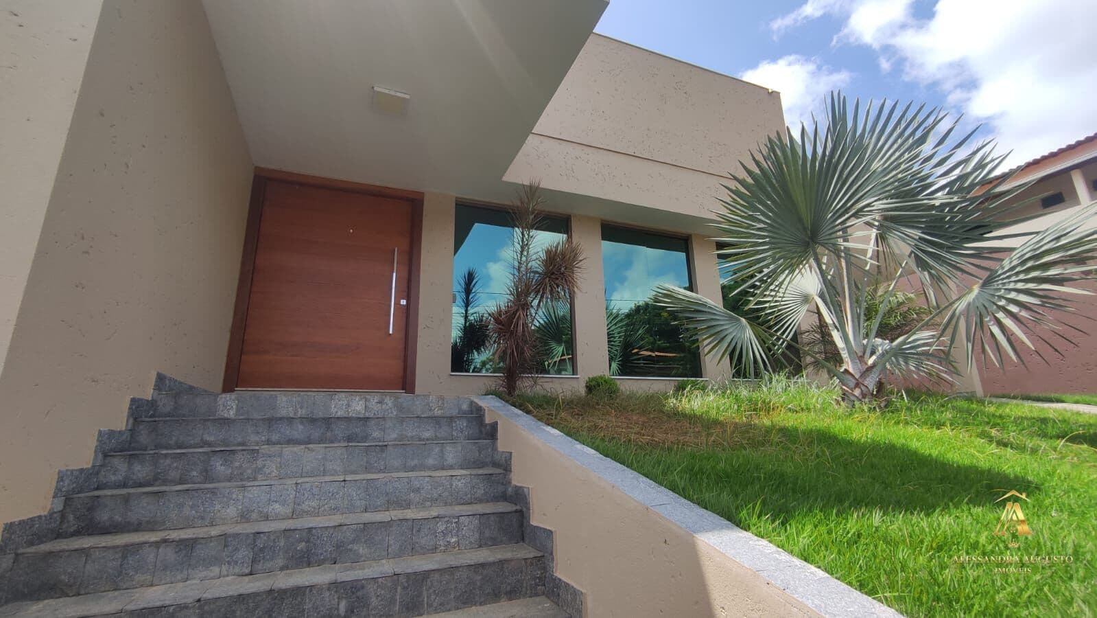 Casa Alto Padrão - ADEOTADO SANTA LUZIA -MG