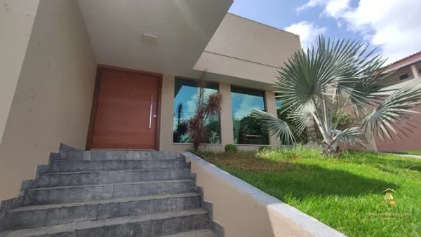 Casa Alto Padrão - ADEOTADO SANTA LUZIA -MG