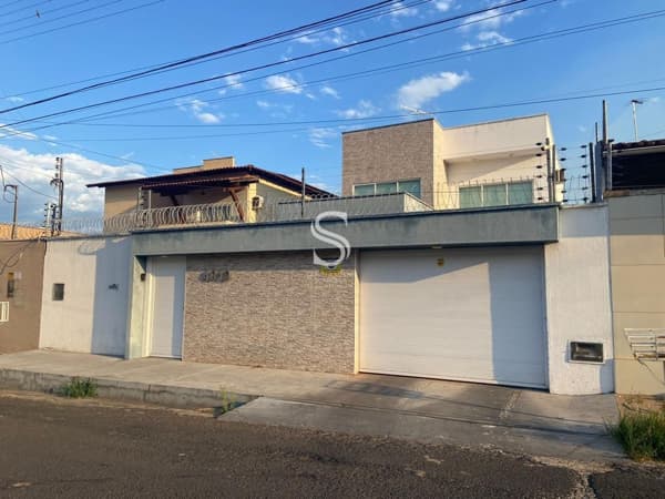 Casa Alto Padrão Bairro Morada do Sol
