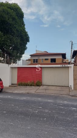 Casa Alto Padrão Bairro Ininga / Venda