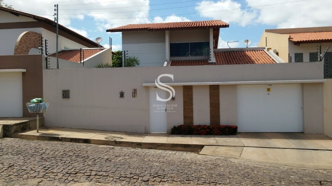 Casa Alto Padrão Bairro Planalto Ininga