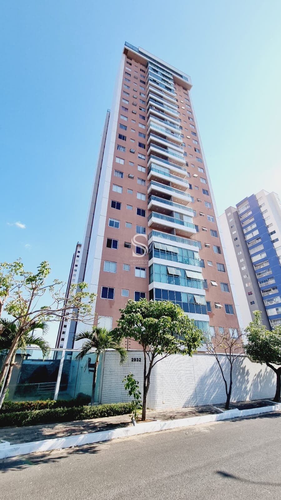 Venda Apartamento Edifício Chamonix com armários