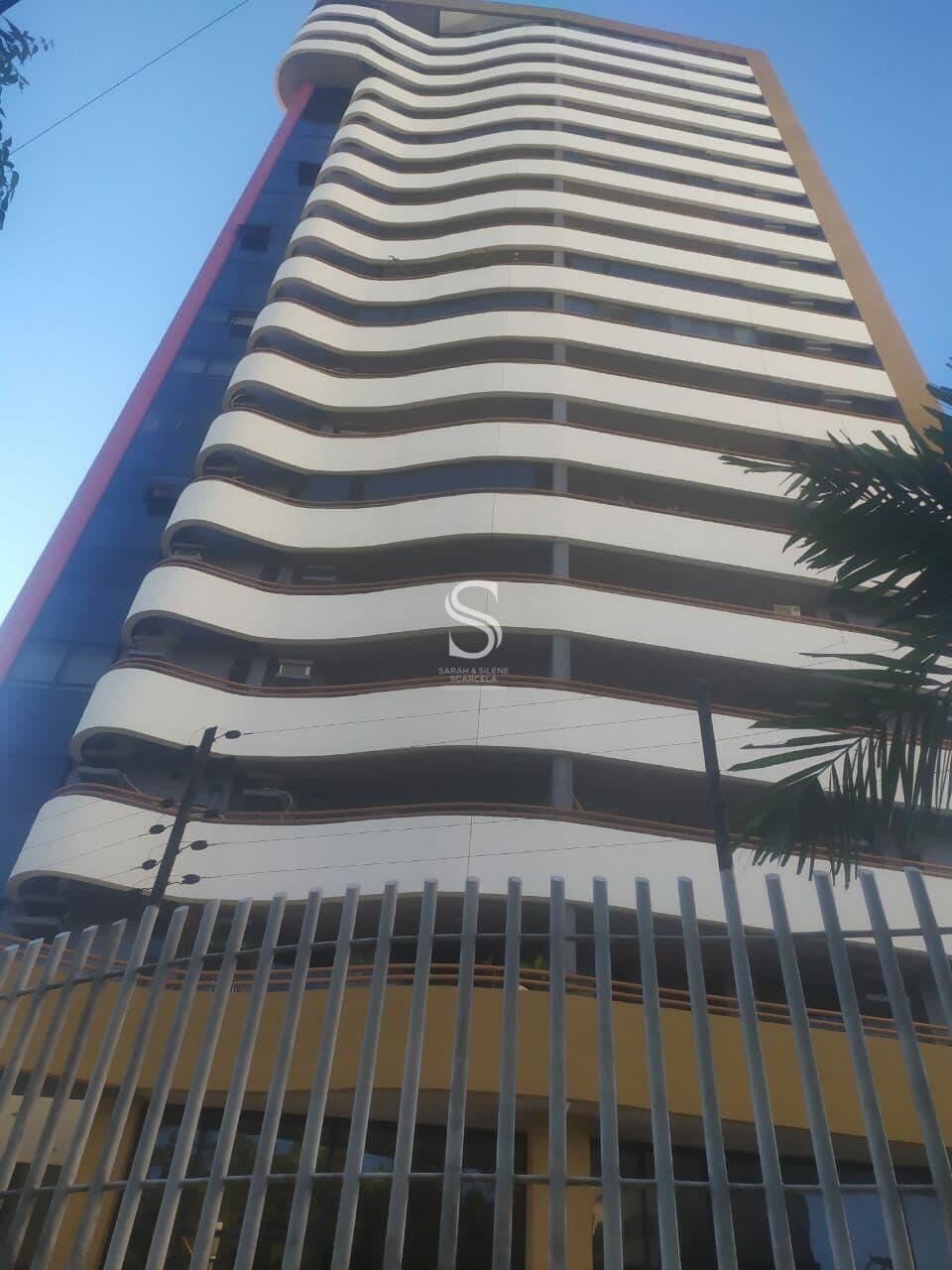 Apartamento ALUGUEL com 3 suítes