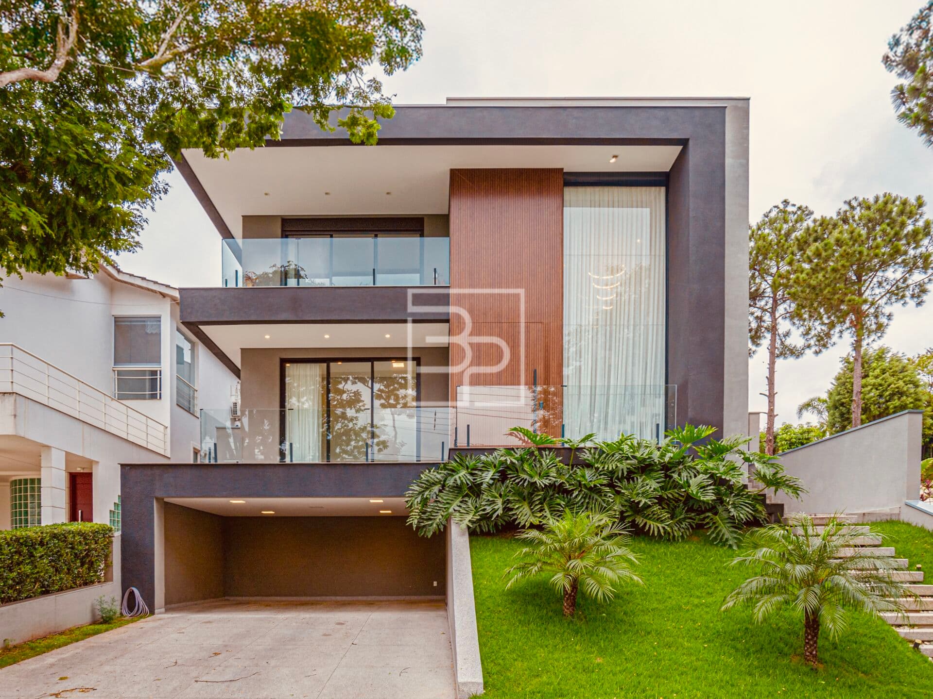 Alpha 12 | Casa Mobiliada