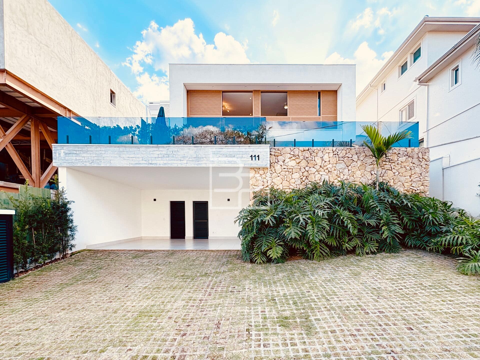 Alphasitio | Casa de Alto Padrão