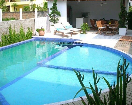 Casa Padrão para Aluguel em Jurerê Internacional Florianópolis-SC