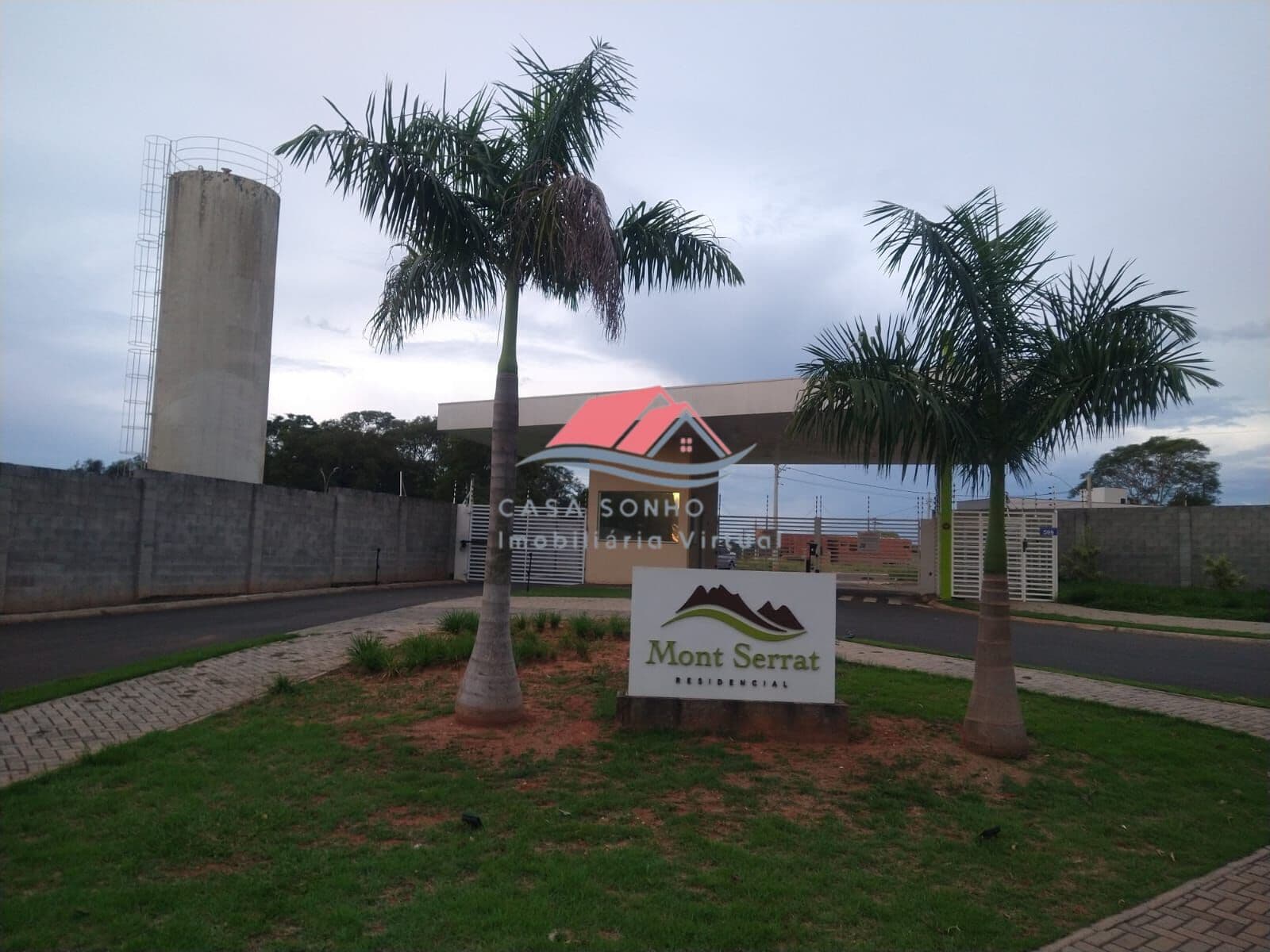 Vende-se Terreno no Condomínio Mont Serrat em Mogi Mirim