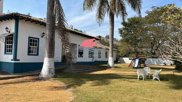 Vende-se Fazenda no Interior de São Paulo