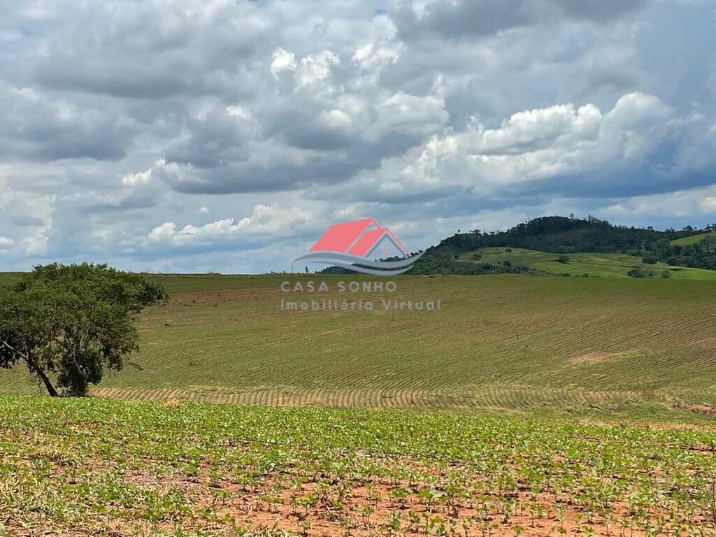 Vende-se Fazenda em Itapira