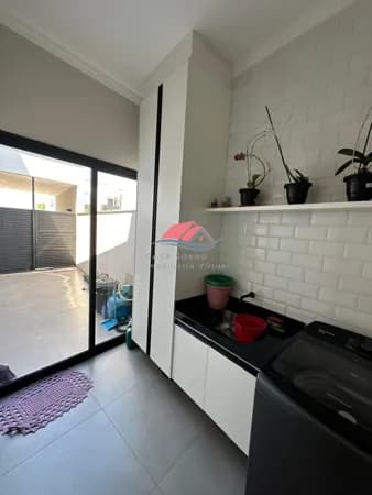 Vende-se Casa em Condomínio Residencial Portal do Lago