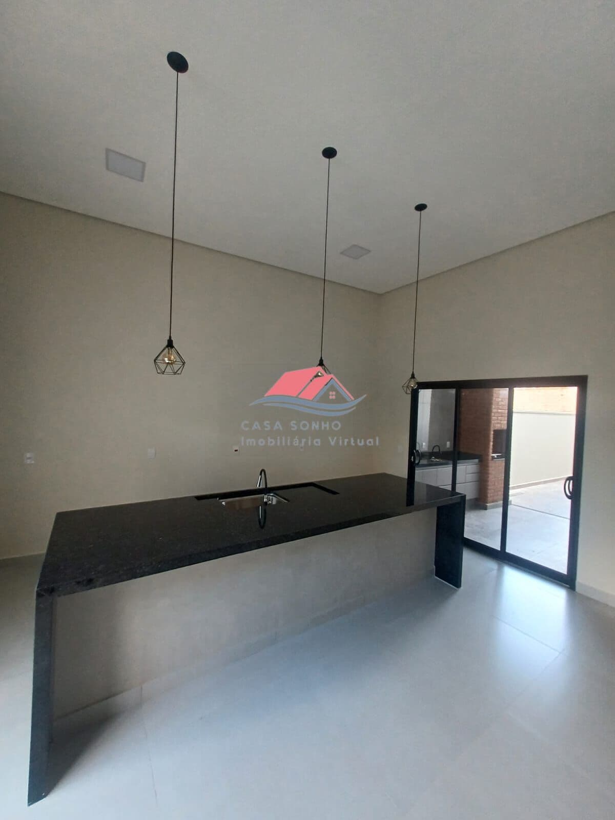 Vende-se Casa no Jardim Maria Mendes em Mogi Guaçu- SP.