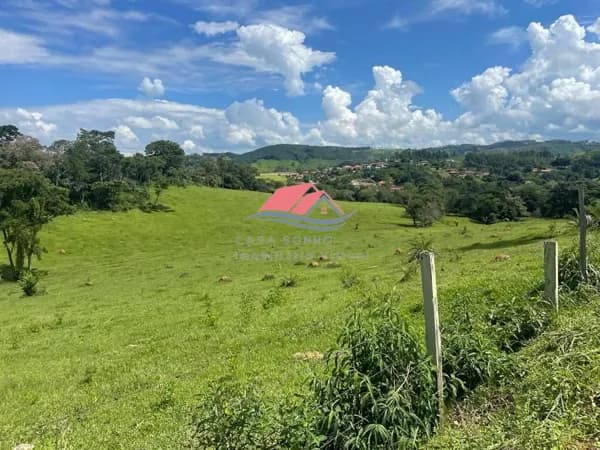 Vende-se Sítio em Itapira-SP.