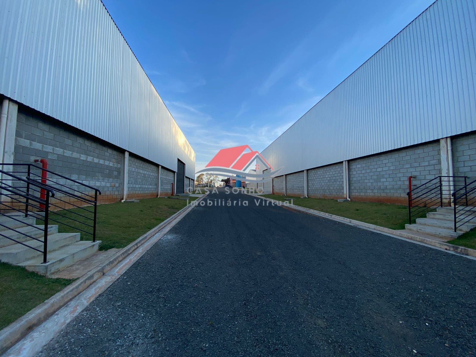 Vende-se Galpões Industriais em Mogi Guaçu-SP.