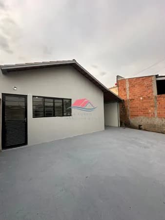 Vende-se casa no Ypê Amarelo