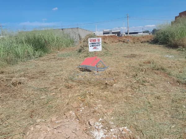 Vende-se Terreno no Sakaída em Mogi Guaçu-SP.