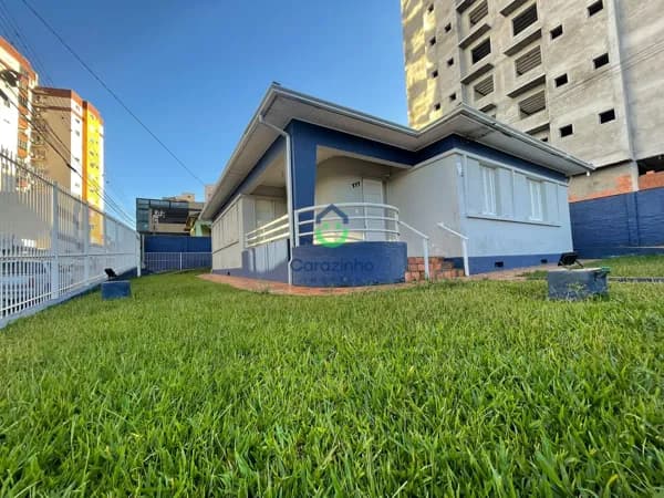 Casa Comercial