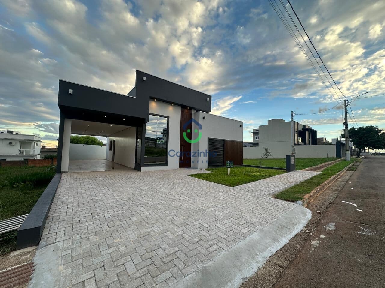 CASA NOVA BAIRRO LOEFF