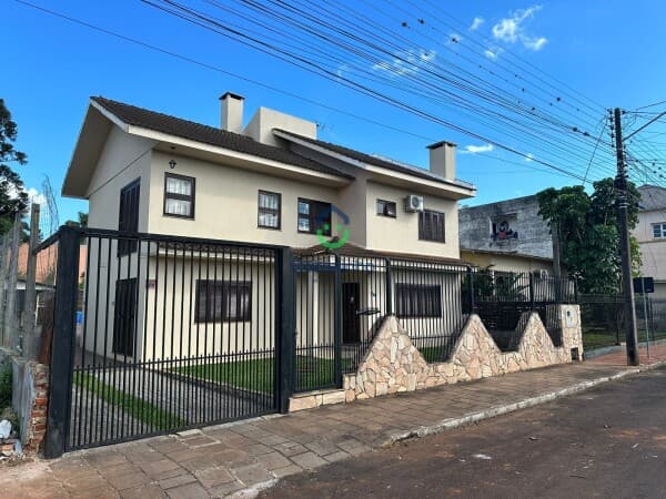 Casa Semi mobiliado Residencial ou Comercial no Centro