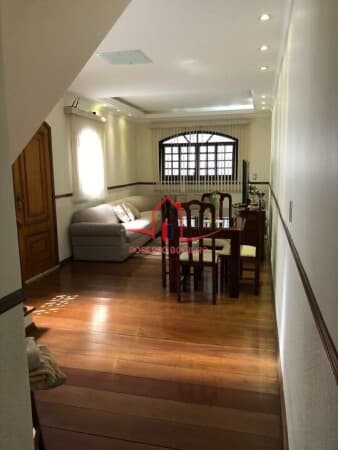 Sobrado em Santo André - Vila Aquilino