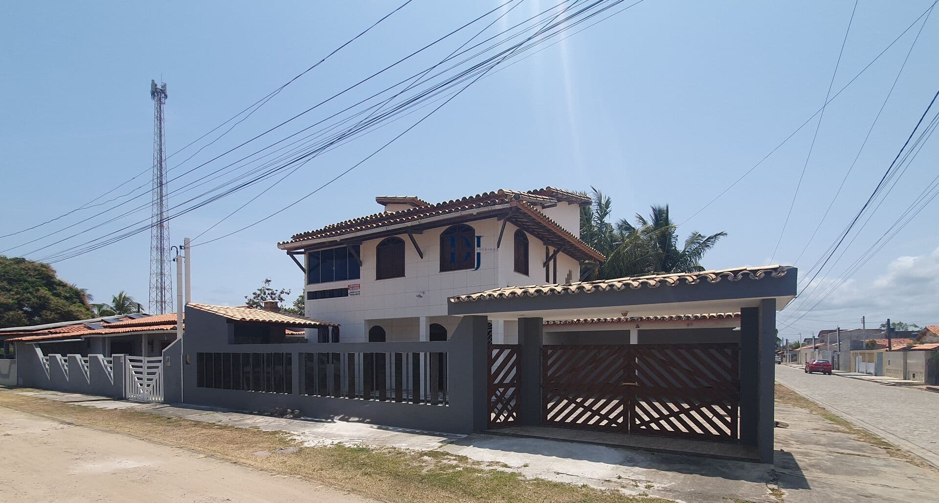 Vende-se Casa Duplex com 3 quartos (1 suíte), próximo da praia em Subauma na Linha verde