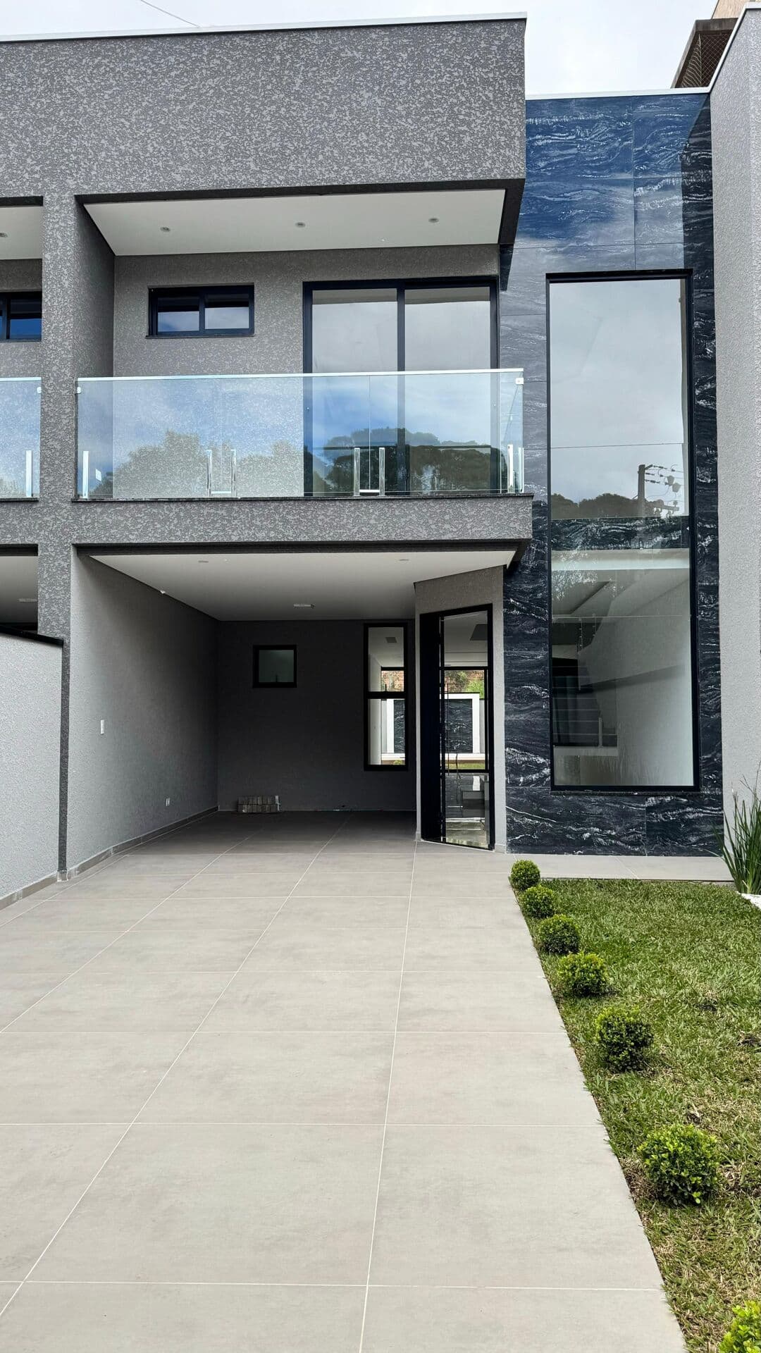 Sobrado Alto Padrão em Costeira, Araucária/PR