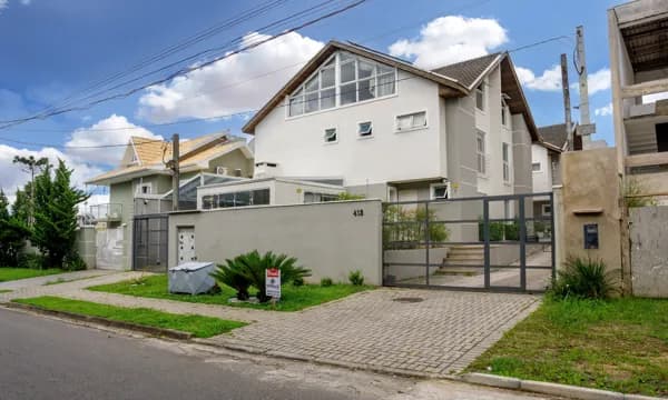 Sobrado em Condomínio em Santa Felicidade, Curitiba/PR
